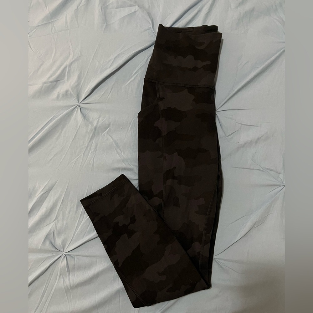 Lululemon Black Camo High-Rise Leggings w/ Pockets - 4
